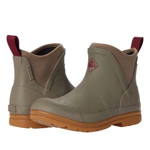 Original muck ankle boots